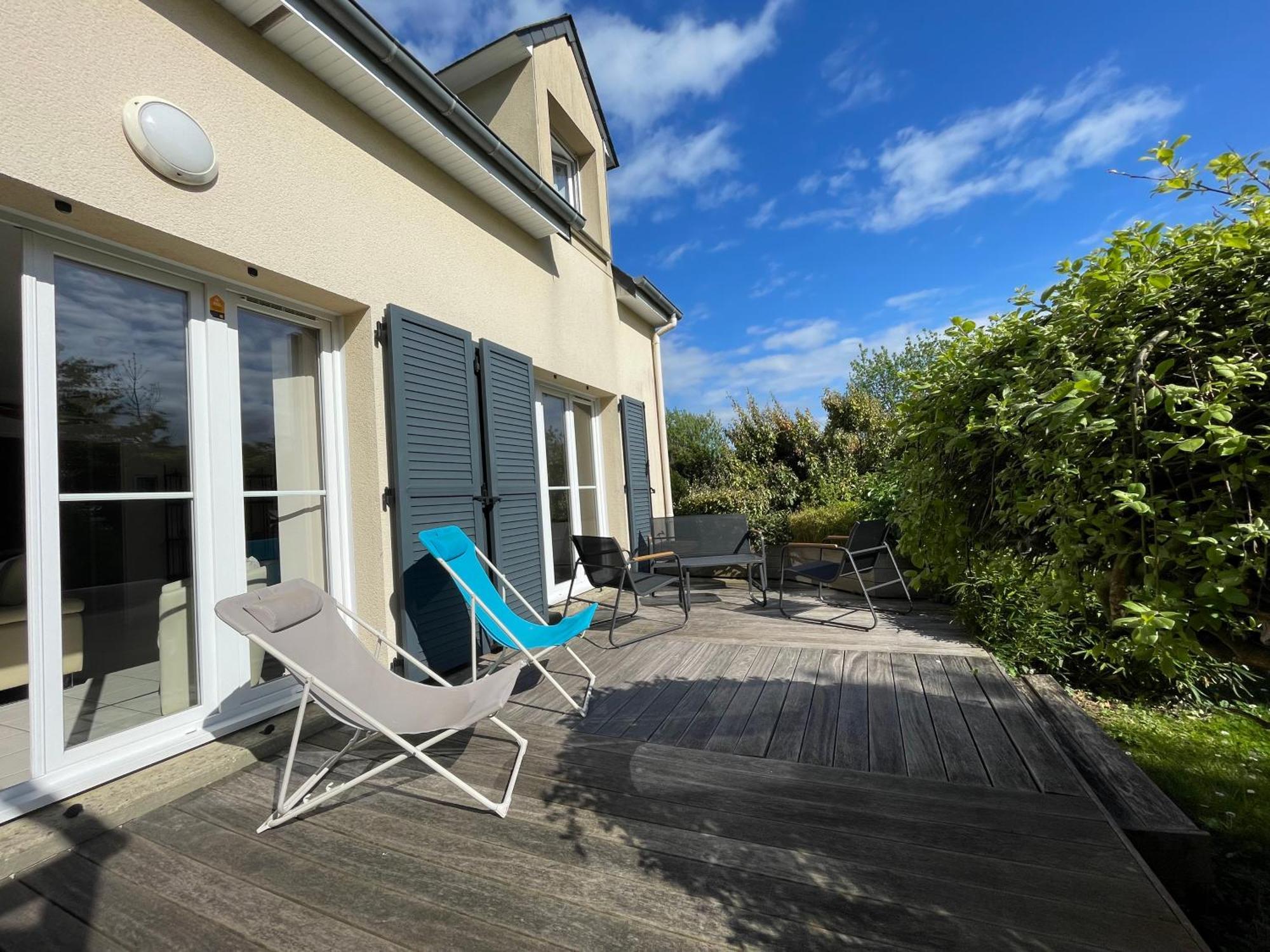 Maison Calme Et Cosy A Port-En-Bessin Pres Du Golf Et De La Mer Экстерьер фото